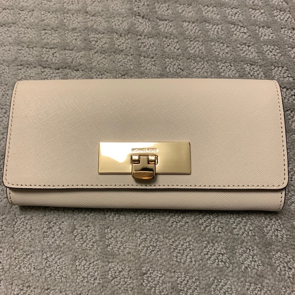 Michael kors wallet - Picture 1 of 5
